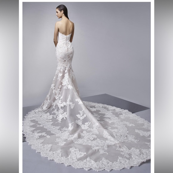 Enzoani Melani Wedding Dress - Picture 2 of 5